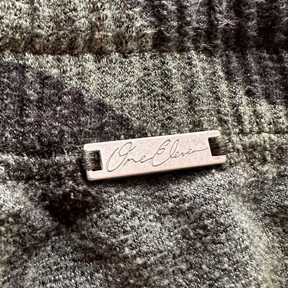 Express One Eleven Camo Ripped Terry Joggers - Picture 12 of 14